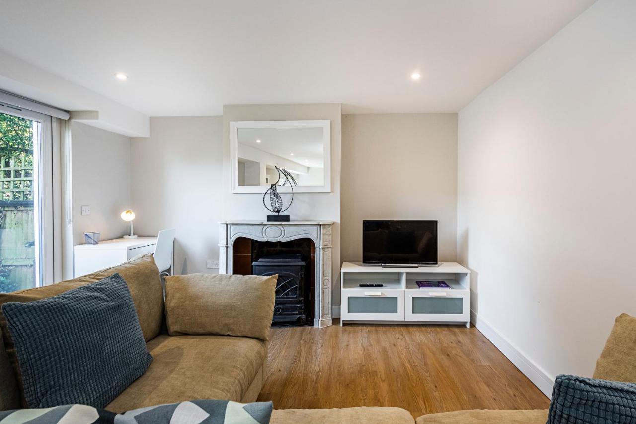 South Woodford 2 Bed En-Suite House London Ngoại thất bức ảnh