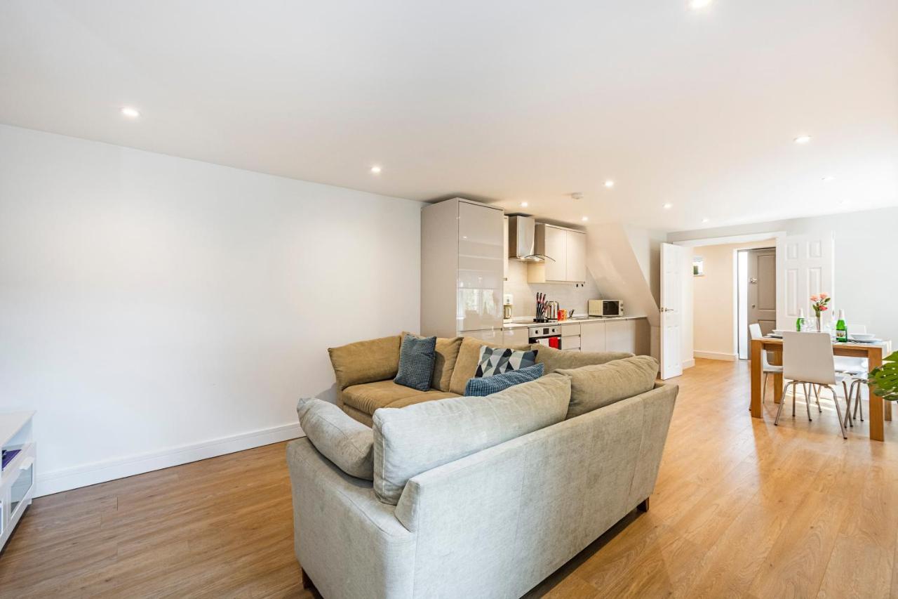 South Woodford 2 Bed En-Suite House London Ngoại thất bức ảnh